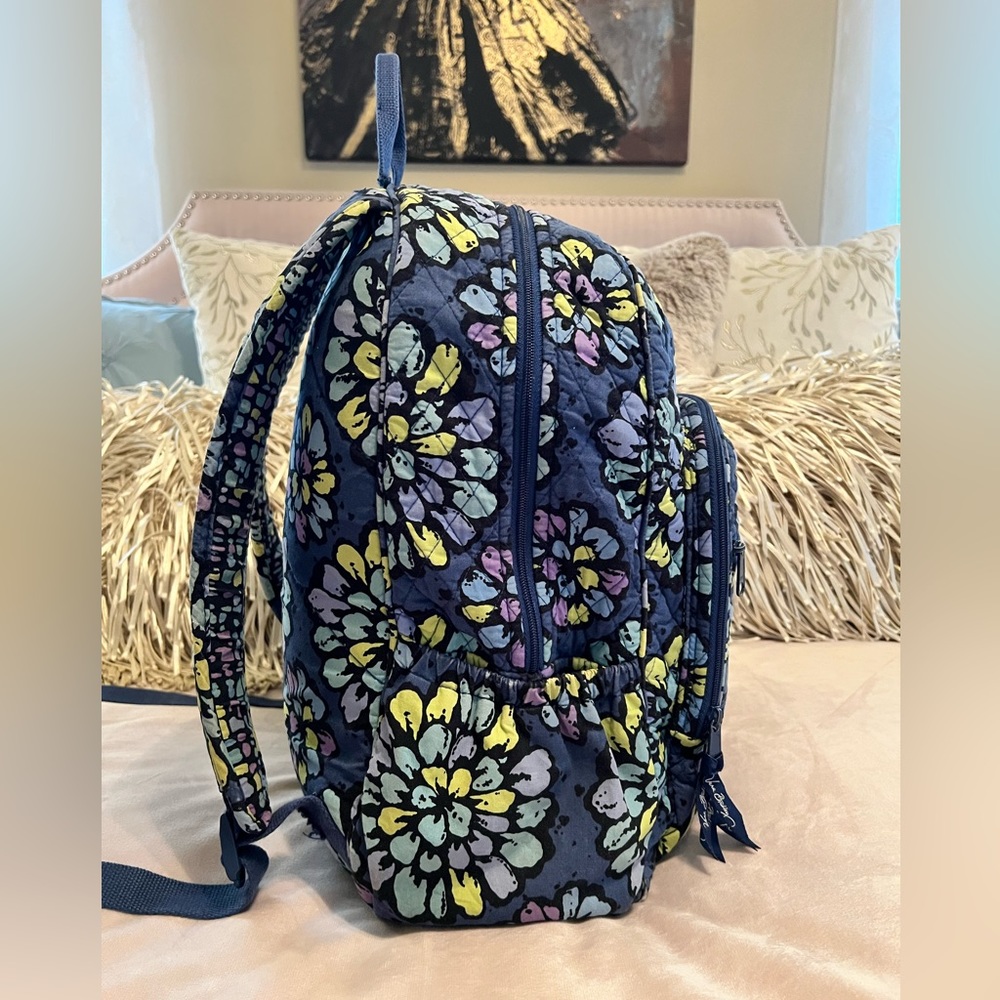 VERA BRADLEY Indigo Pop Essential Backpack Navy Blue Green Floral - Picture 8 of 14